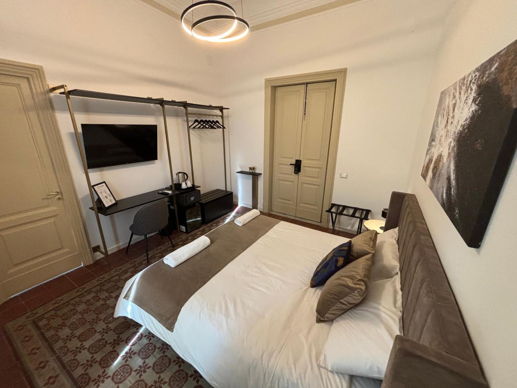 Celeste Rooms Bed And Breakfast Катания Экстерьер фото