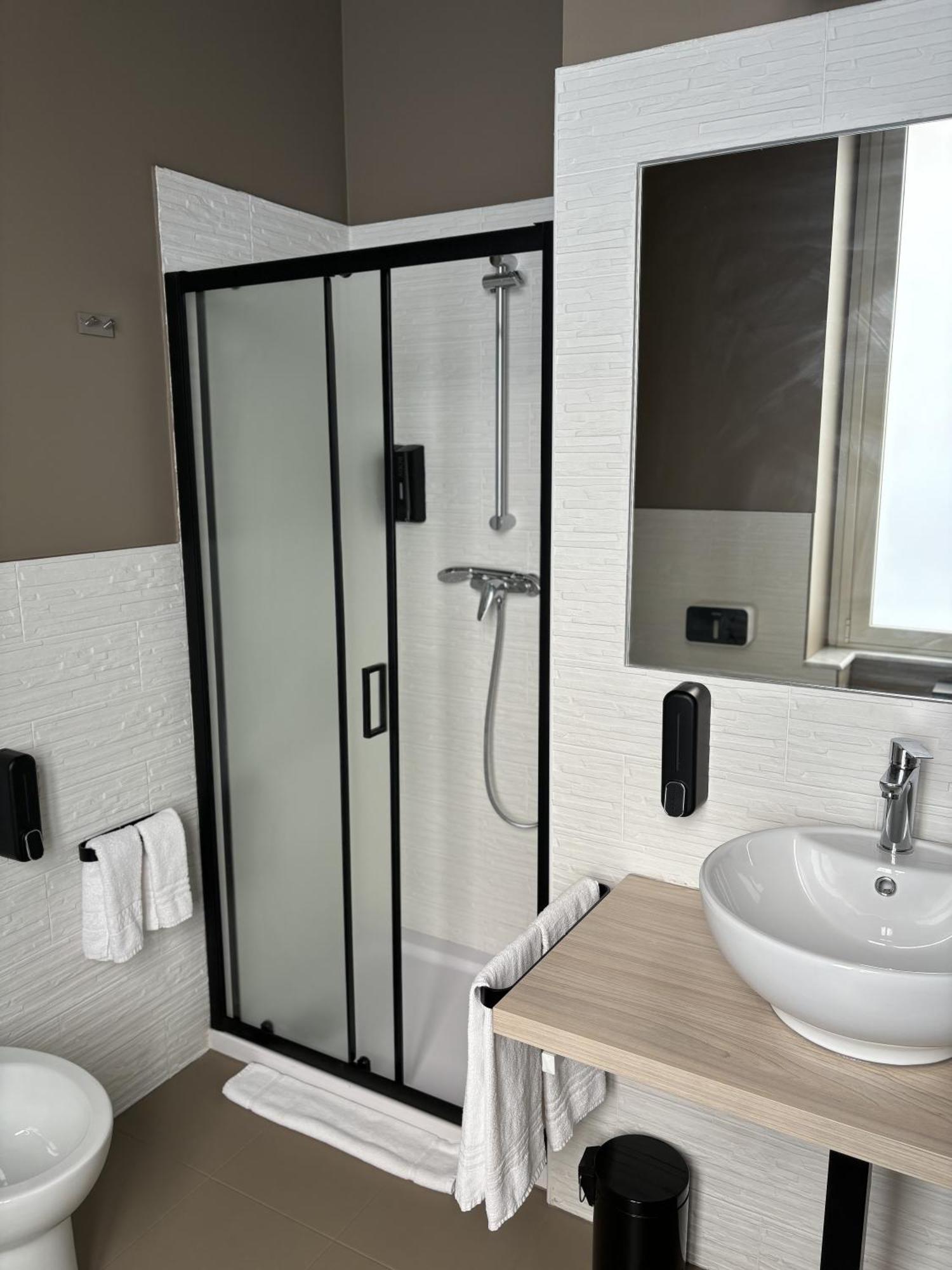 Celeste Rooms Bed And Breakfast Катания Экстерьер фото