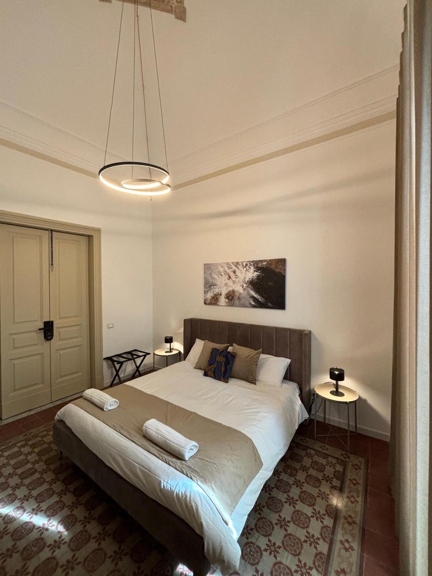 Celeste Rooms Bed And Breakfast Катания Экстерьер фото
