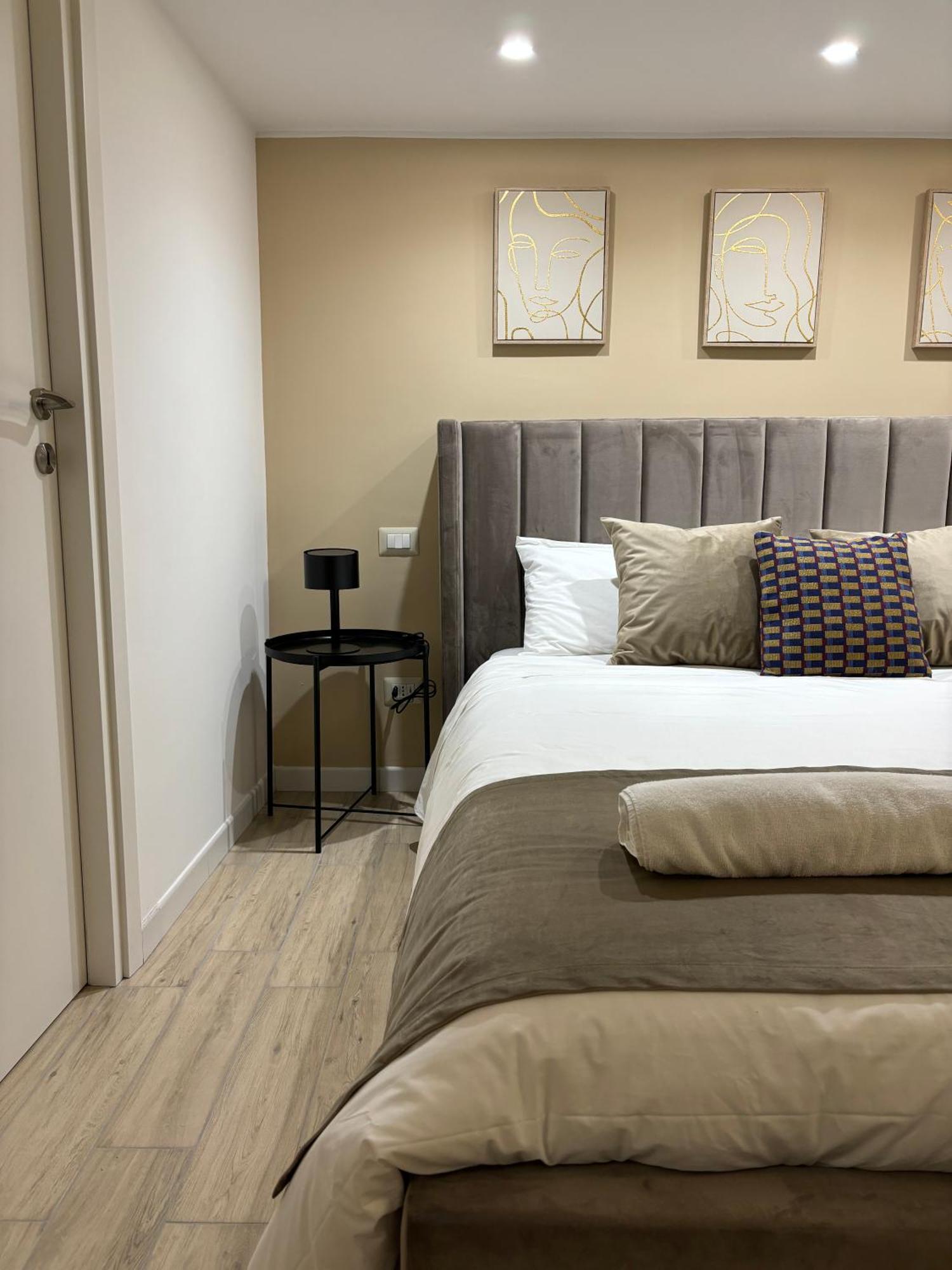 Celeste Rooms Bed And Breakfast Катания Экстерьер фото